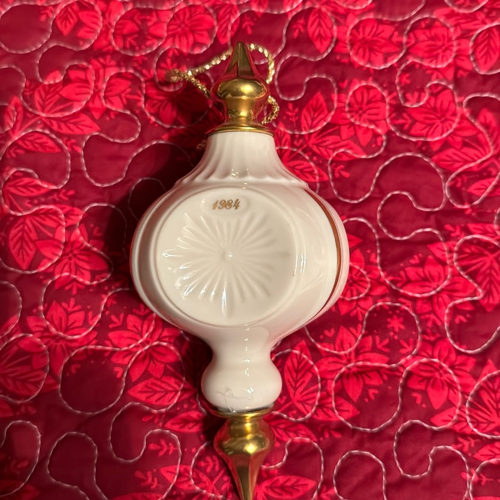 1984 Lenox China Christmas Annual Starburst Motif Ornament.